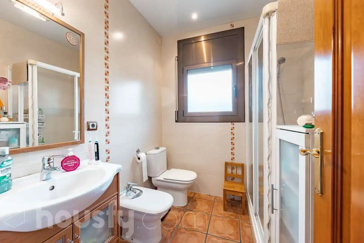 House with pool for sale in Avinguda de Corbera ., imagen 31