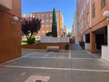 Casa amb balcó en venda a Calle Clara Campoamor