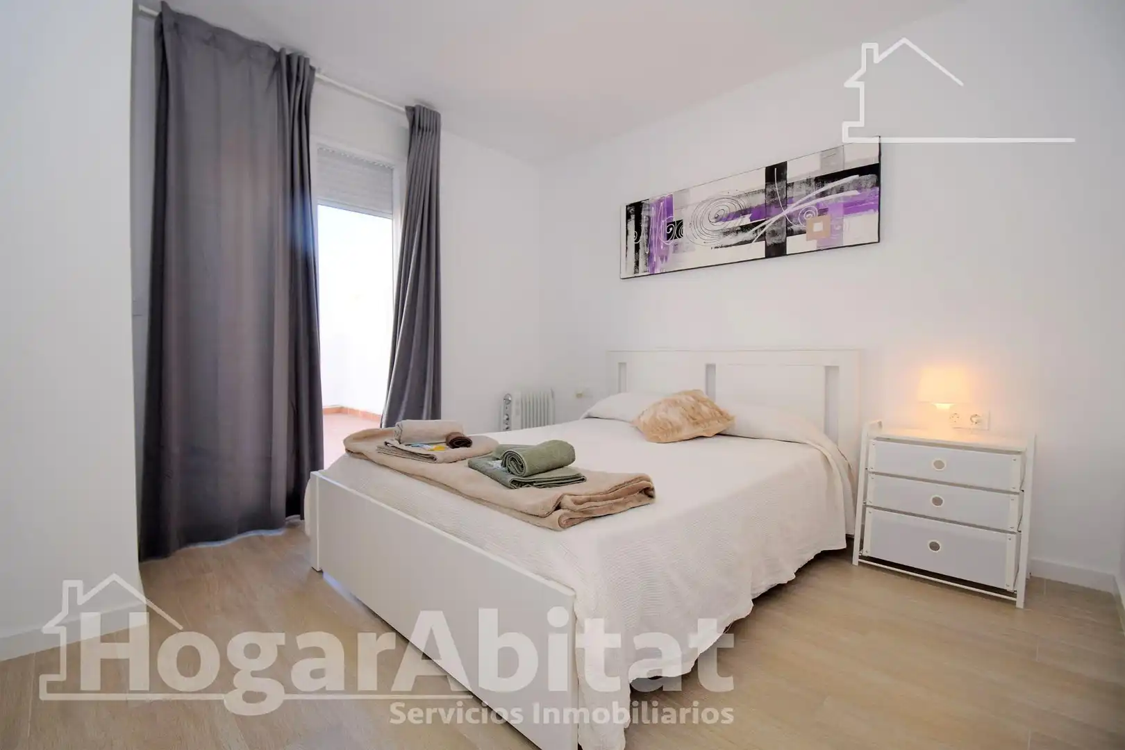 Schlafzimmer von Dachboden zum Verkauf in Burriana / Borriana mit Klimaanlage, Heizung und Terrasse