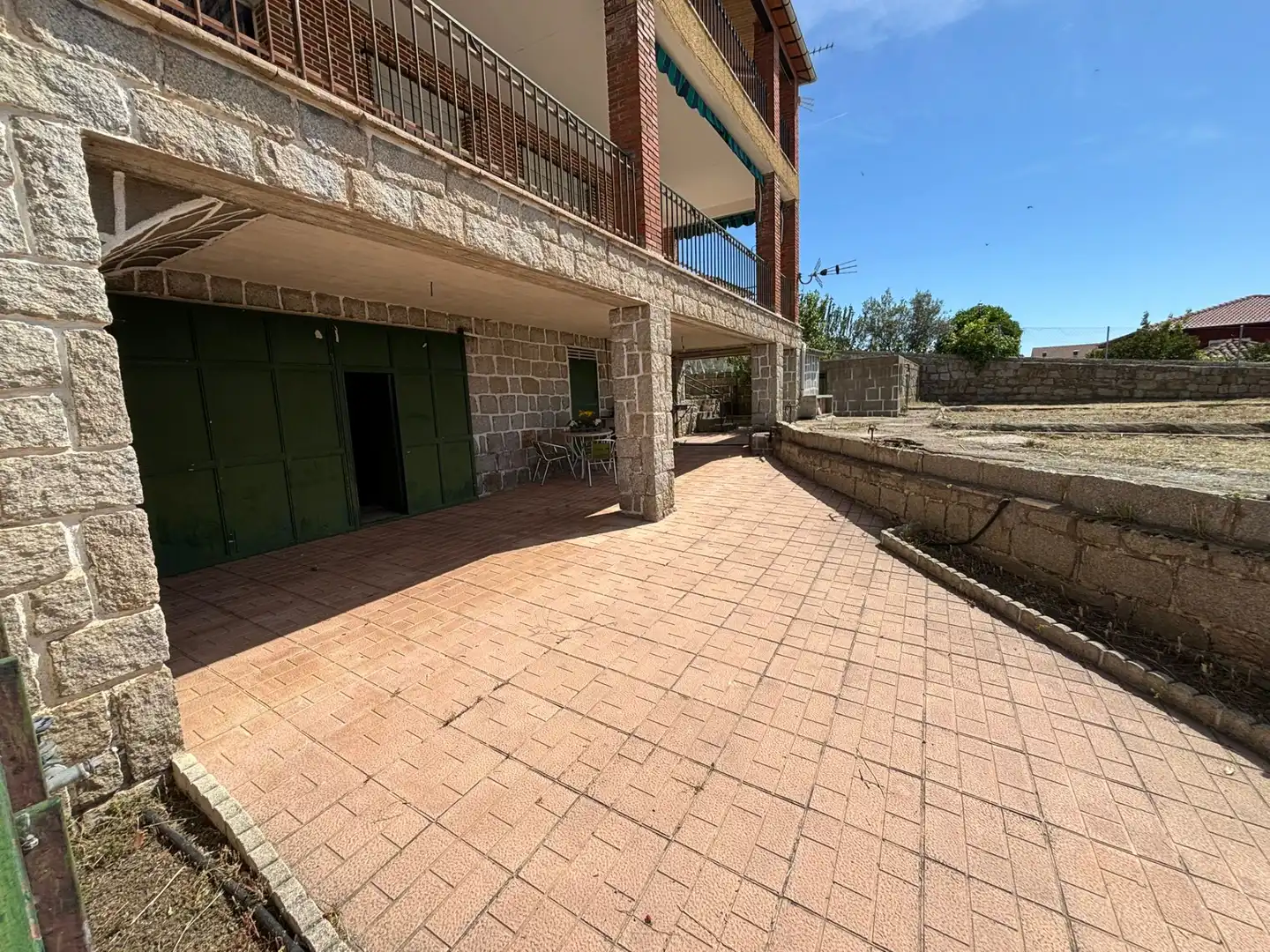 Terrassa de Casa o xalet en venda en El Barraco  amb Calefacció, Jardí privat i Terrassa