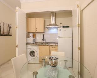 Kitchen of Flat to rent in  Sevilla Capital  with Air Conditioner, Heating and Parquet flooring