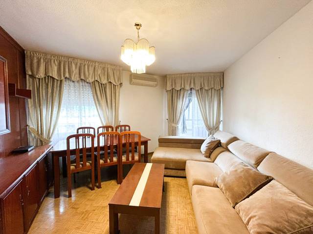 Piso en Venta en CERRO DE LA ALCAZABA en Entrevías