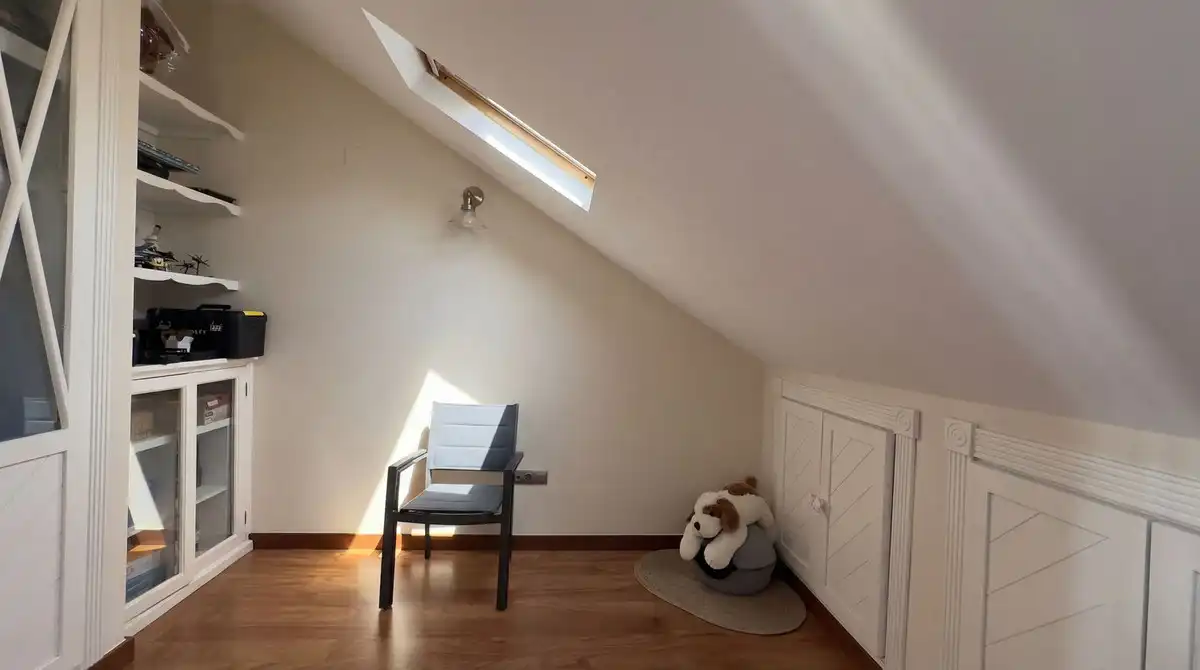Maisonette zum Verkauf in Ronda mit Klimaanlage, Terrasse und Alarm