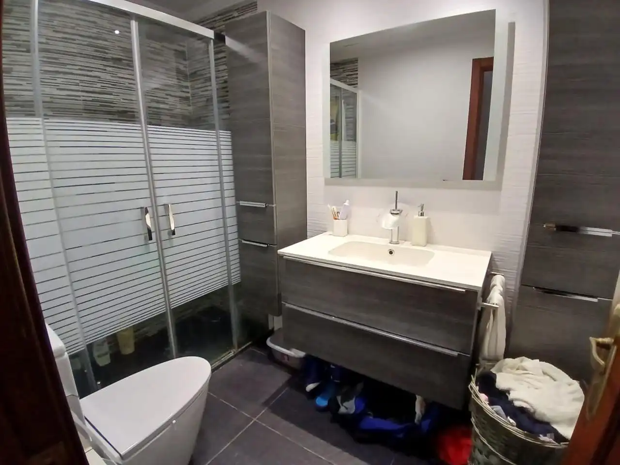 Bathroom of Flat for sale in Castro-Urdiales  with Heating, Parquet flooring and Terrace
