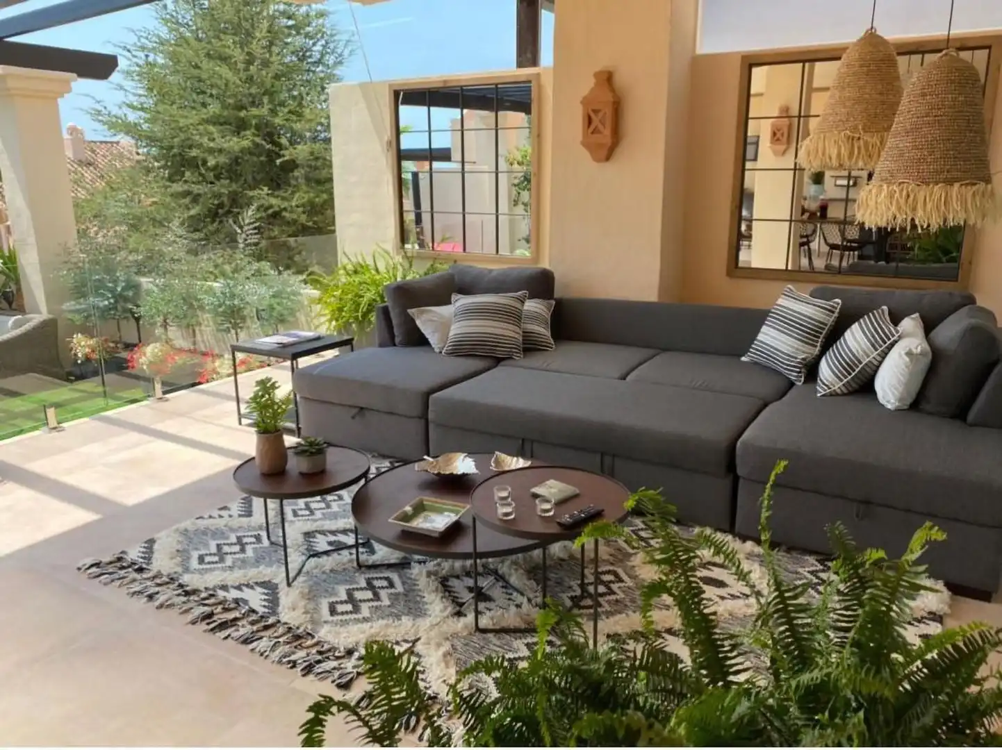 Apartament amb terrassa en venda a Nueva Andalucía