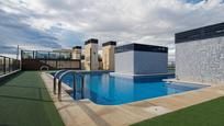 Swimming pool of Flat for sale in  Madrid Capital  with Air Conditioner, Heating and Community pool