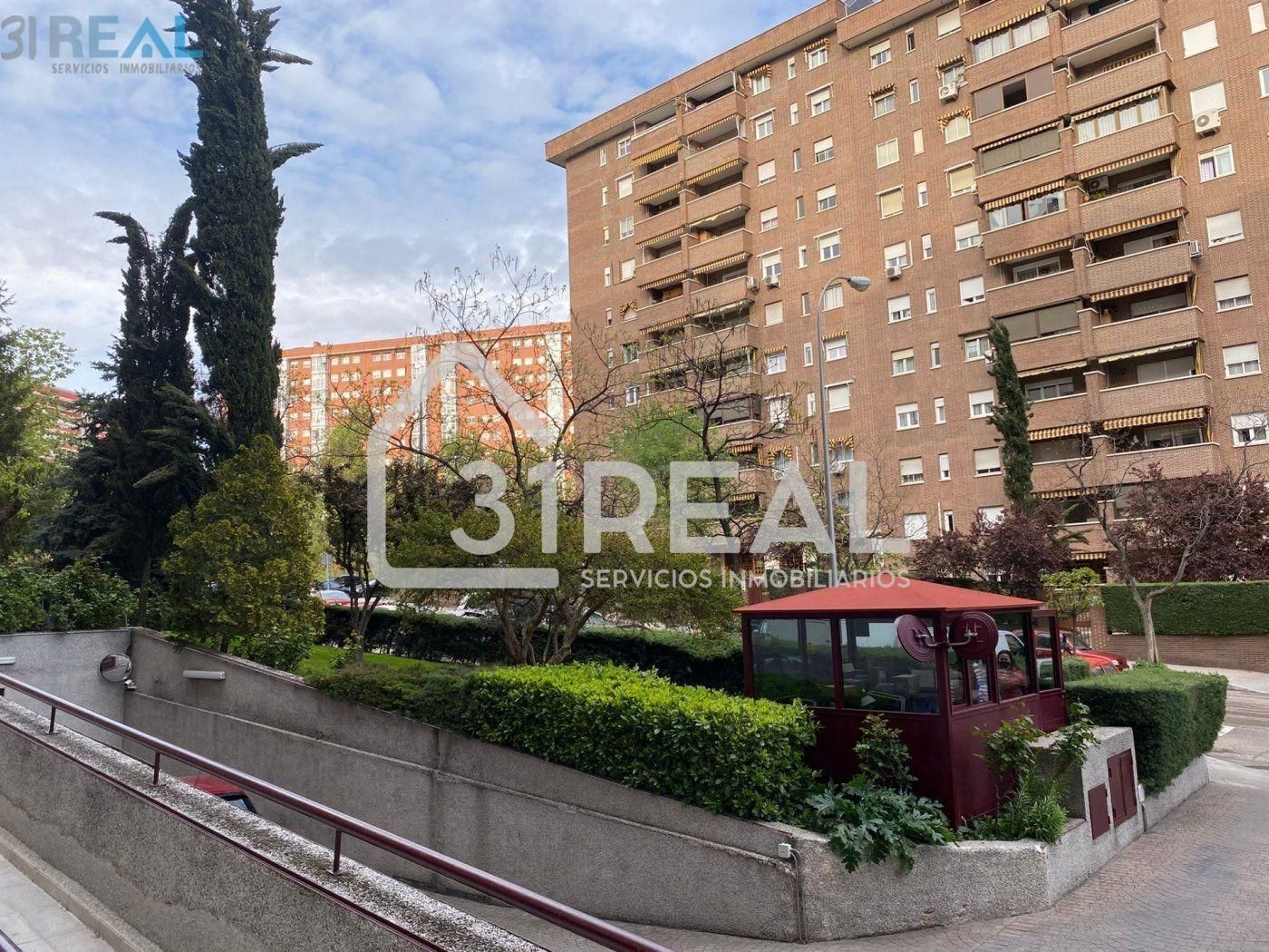 Vista exterior de Garatge en venda en  Madrid Capital