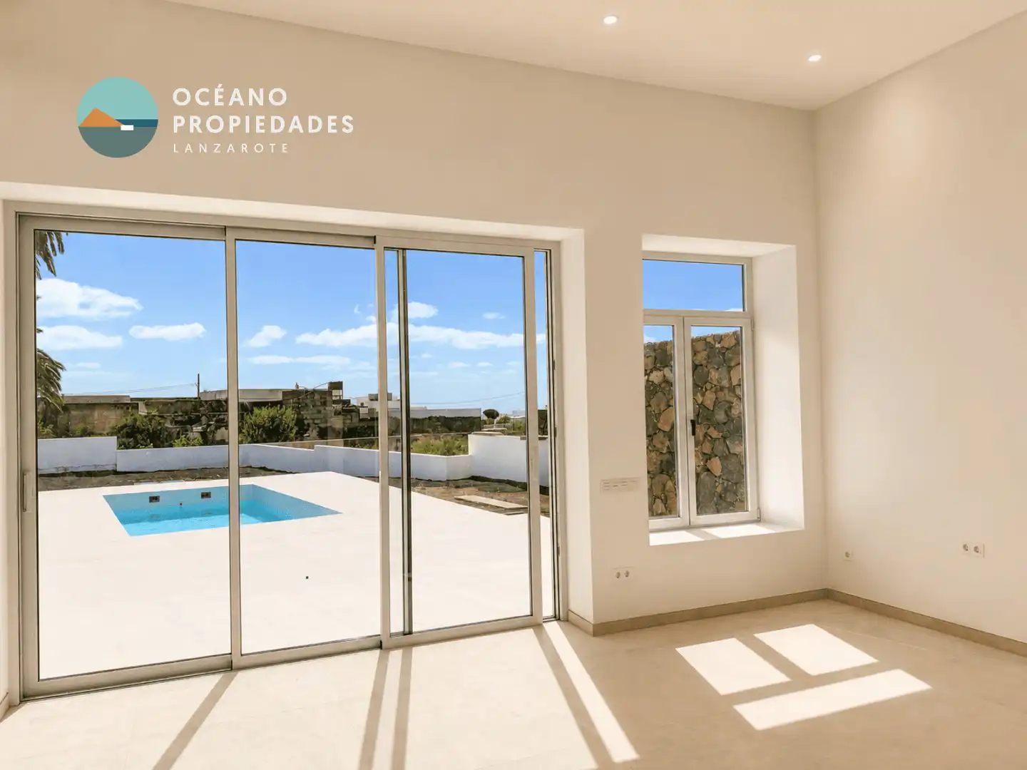 Terrace of Houses for sale in Haría  with Private garden and Swimming Pool