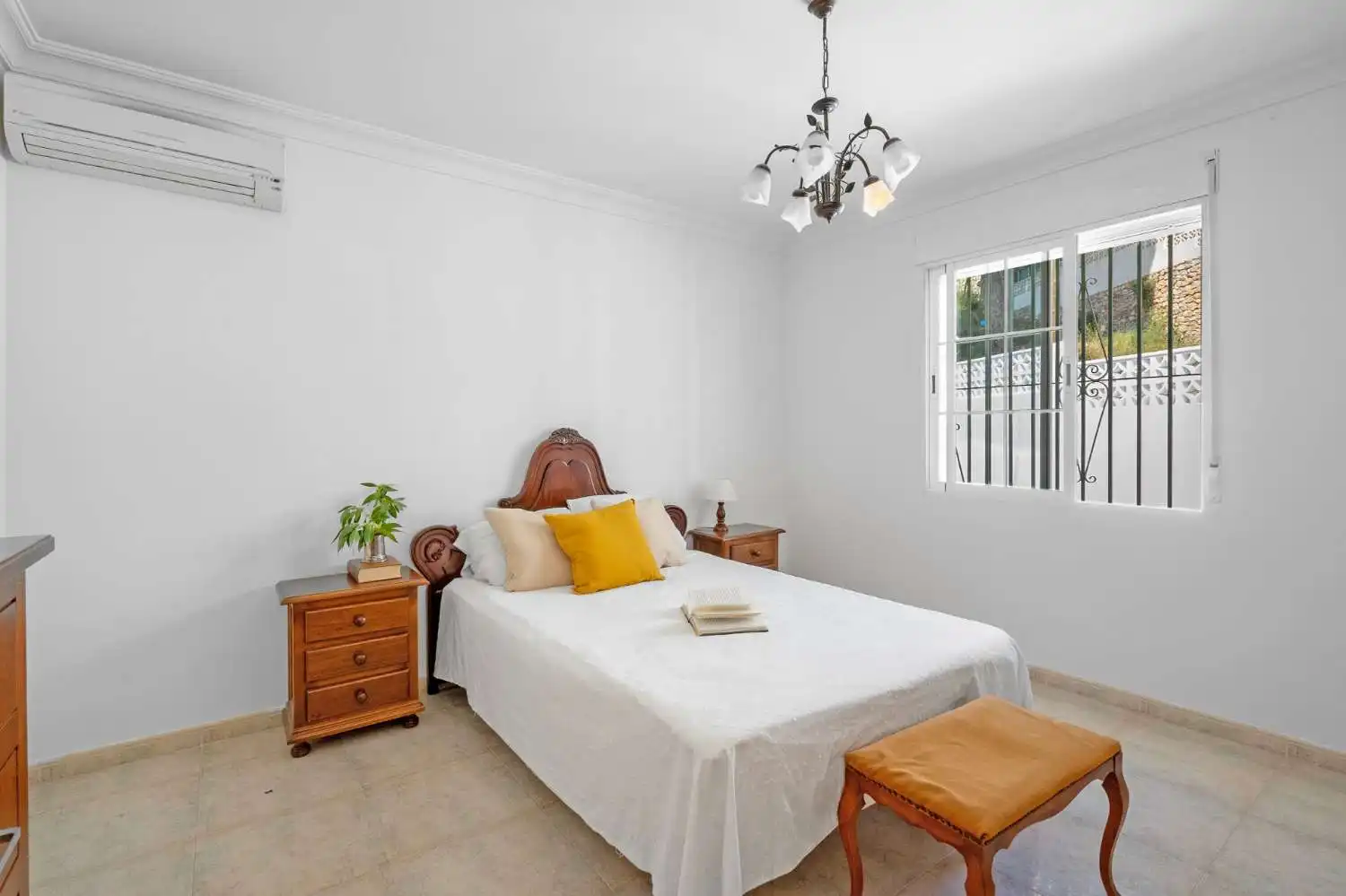 Habitación de Casa o chalet en venta en Almuñécar con Calefacción, Terraza y Trastero
