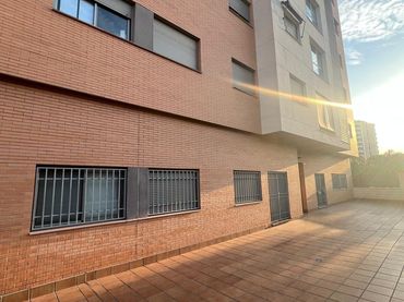 Piso con ascensor en venta en Calle Calle Río Tus 13