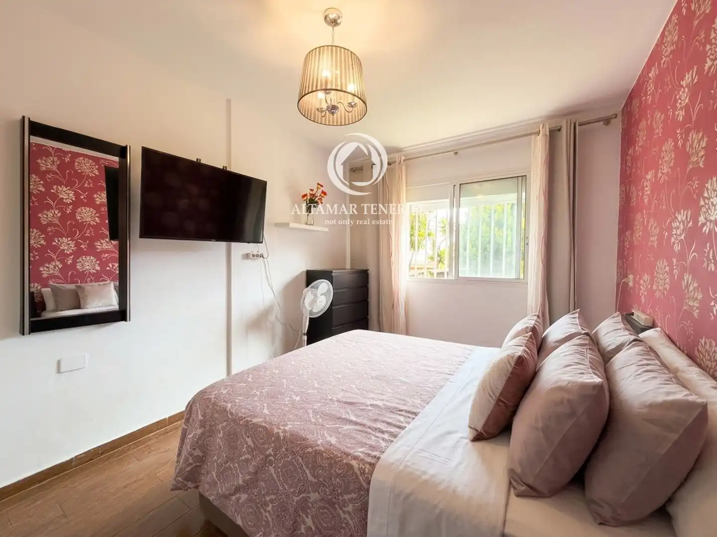 Schlafzimmer von Wohnungen zur Miete in Adeje mit Terrasse und Möbliert