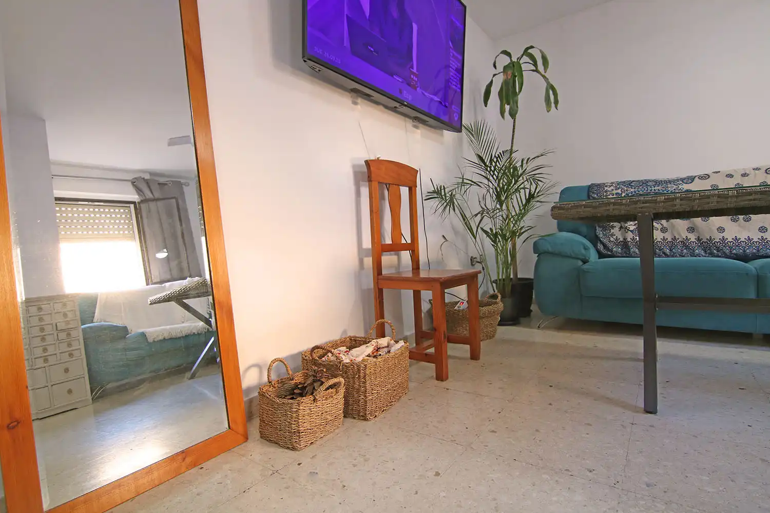 Sala de estar de Piso en venta en Alcalá de Guadaira con Aire acondicionado y Balcón