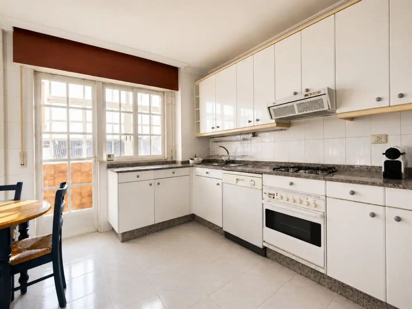 Kitchen of Flat for sale in Tui  with Balcony