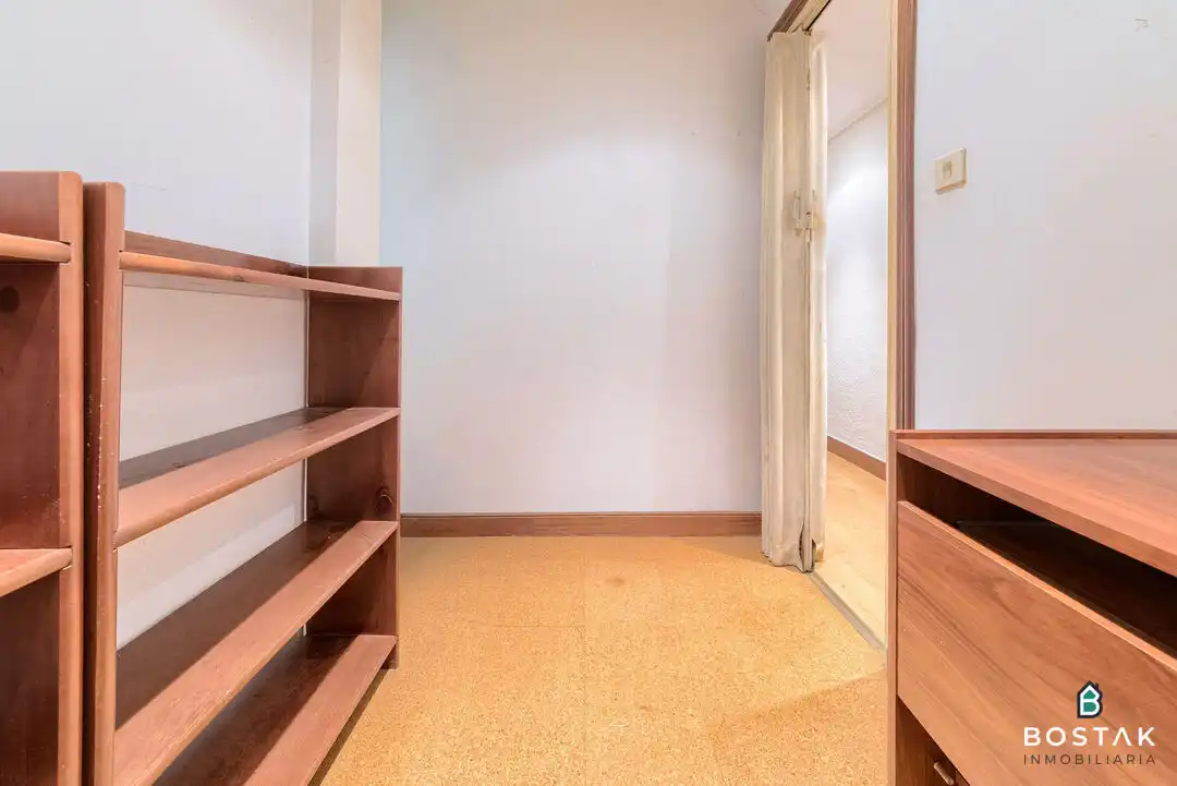 Piso en venta en Bilbao  con Calefacción y Balcón