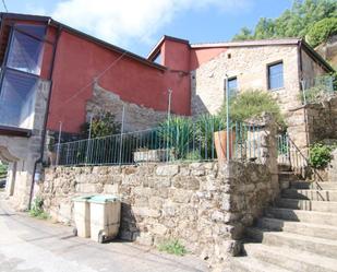 Vista exterior de Casa o xalet en venda en Beade  amb Calefacció, Jardí privat i Terrassa