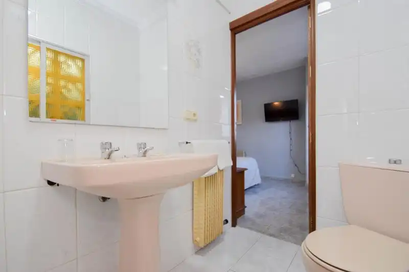 Edificio en venta en Avenida Palos de la Frontera, 3, Santa Fe