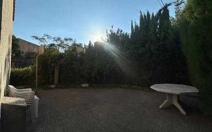 Jardí de Casa adosada en venda en Calanda amb Terrassa