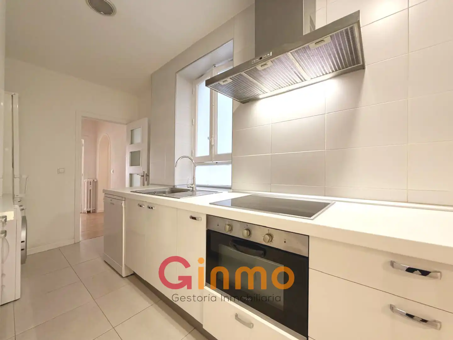 Kitchen of Flat for rent in Madrid