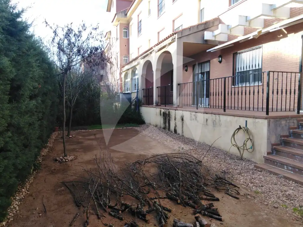 Jardí de Pis en venda en Badajoz amb Aire condicionat, Jardí privat i Terrassa
