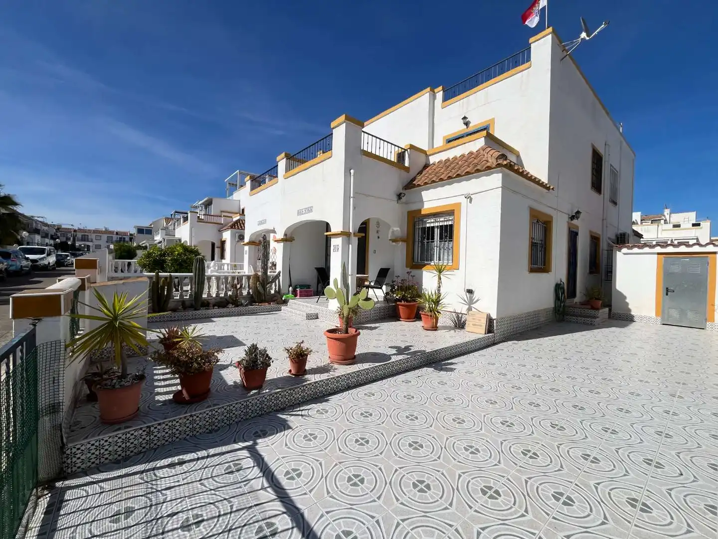 Exterior view of Houses for sale in Orihuela  with Air Conditioner, Terrace and Storage room