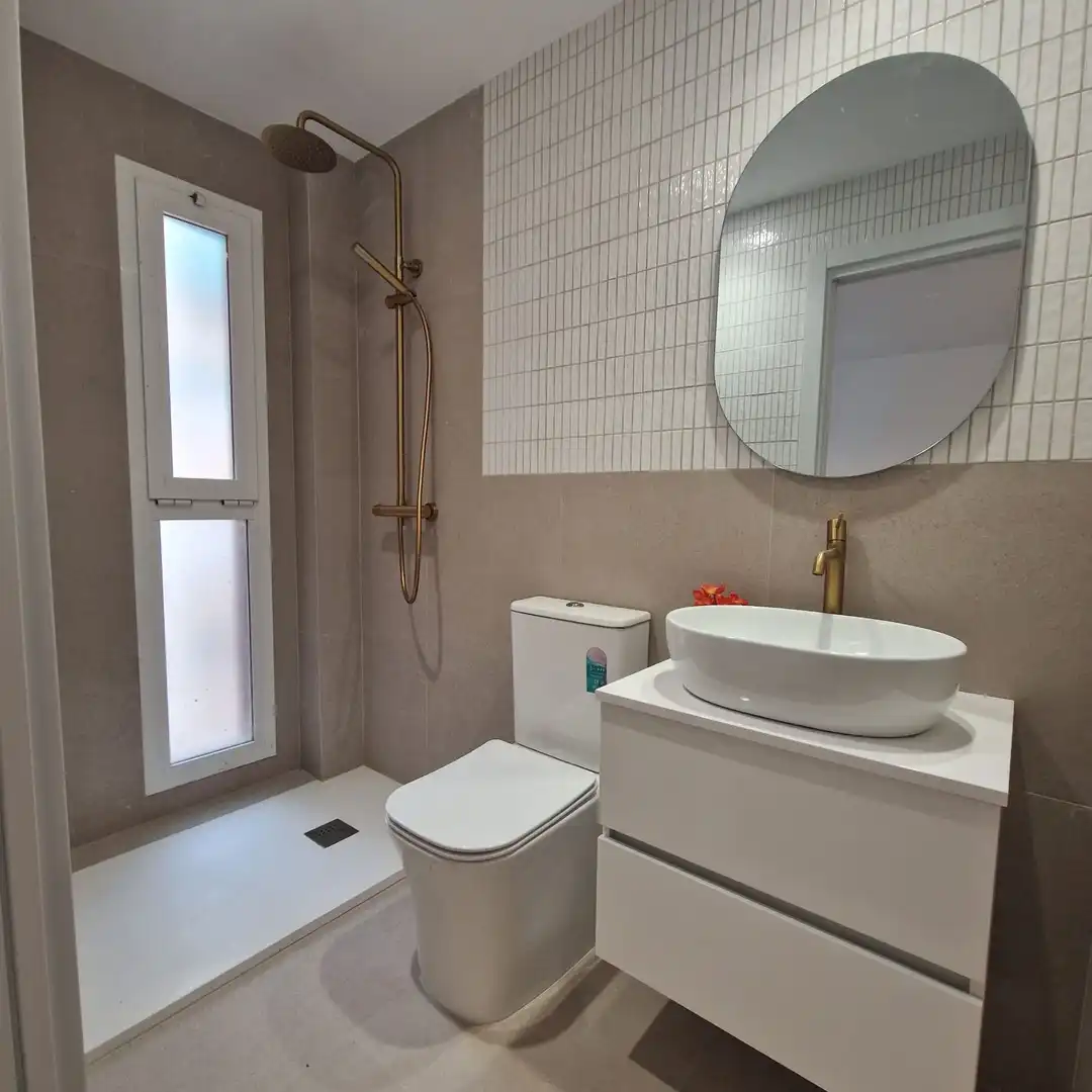 Bathroom of Flat for sale in Málaga  with Terrace