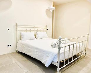 Dormitori de Apartament de lloguer en Alicante / Alacant amb Aire condicionat i Balcó