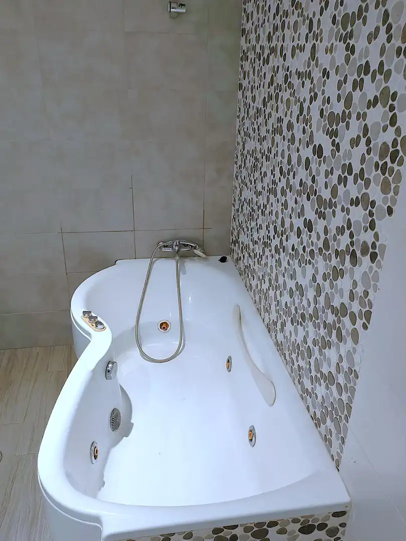 Bathroom of Flat for sale in Villajoyosa / La Vila Joiosa  with Air Conditioner, Terrace and Balcony