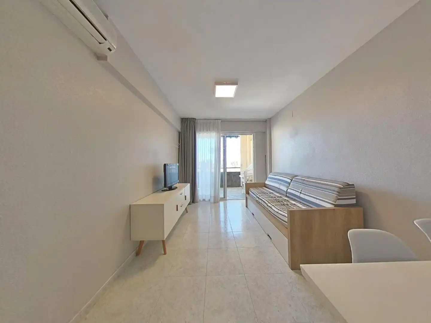 Mini appartamento con piscina in vendita a La Pineda, imagen 4