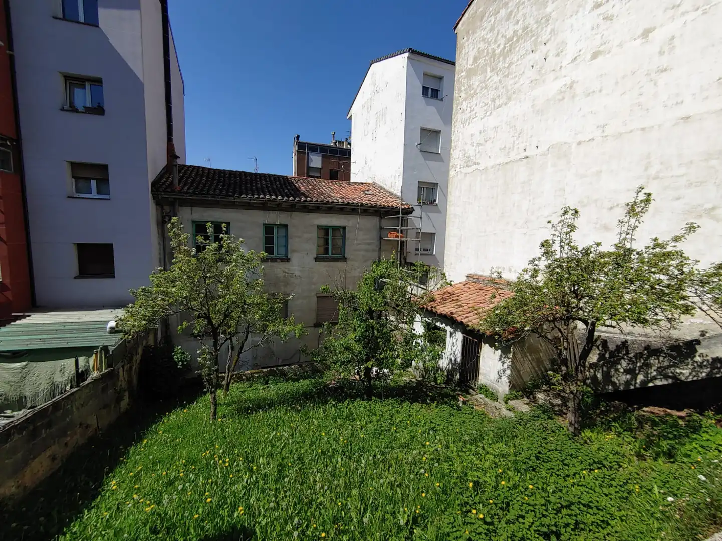 Terreni e lotti in vendita a AVDA. DE GIJON, imagen 2