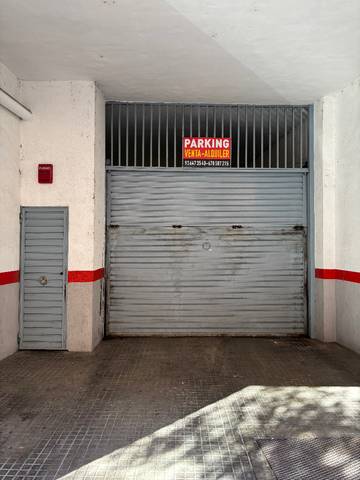 Garaje en Alquiler en Carrer del Canonge Doctor Auguet, 60 en La Roureda