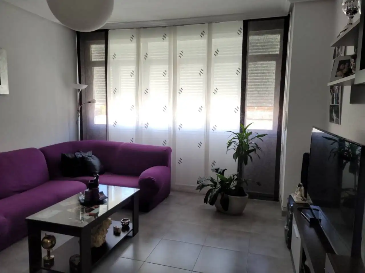 Sala d'estar de Casa o xalet en venda en Baza amb Aire condicionat, Calefacció i Terrassa