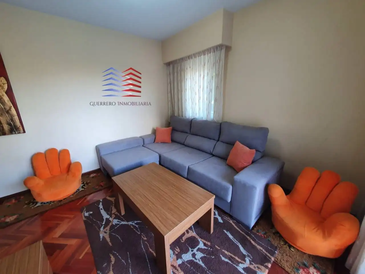 Living room of Flat for rent in Ourense Capital   with Heating, Parquet flooring and Storage room