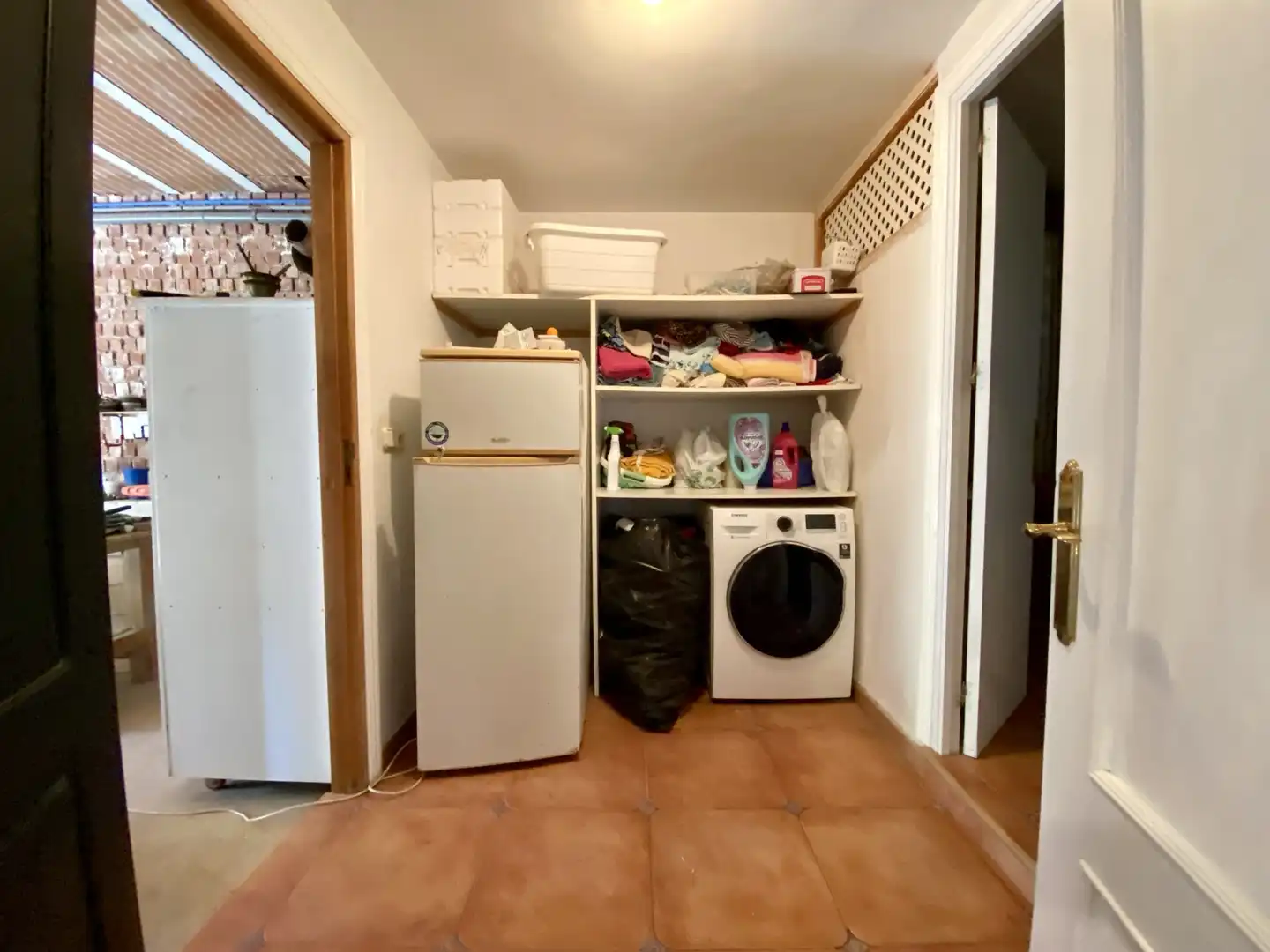 Country homes for sale in Estepona  with Air Conditioner, Private garden and Terrace
