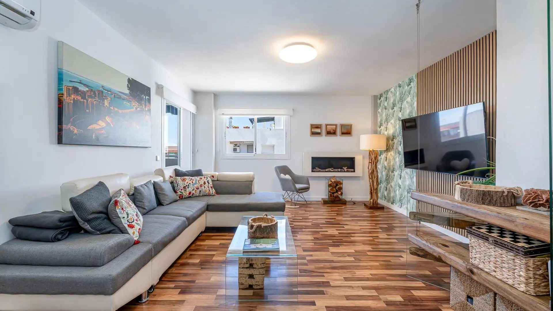 Living room of Apartments for sale in Benalmádena