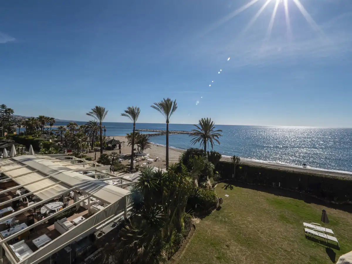 Apartament amb piscina en venda a Nueva Andalucía, imagen 7