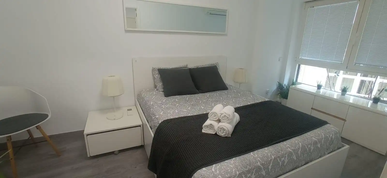 Schlafzimmer von Wohnung zur Miete in Cartagena mit Klimaanlage und Möbliert