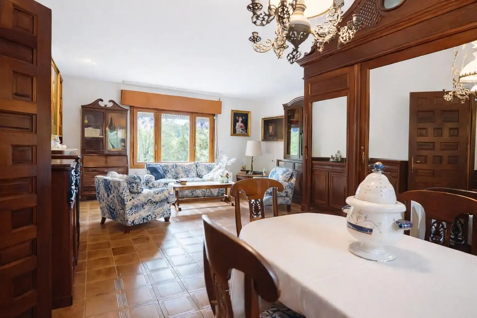 Comedor de Casa o chalet en venta en Torrelodones con Calefacción, Jardín privado y Terraza