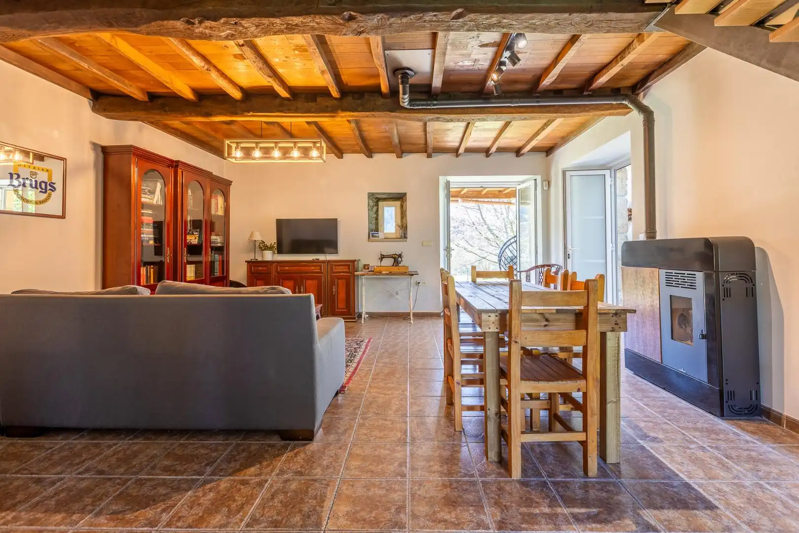 Sala de estar de Casa o chalet en venta en Cesuras con Jardín privado, Terraza y Trastero