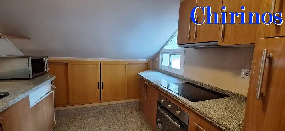 Cocina de Ático de alquiler en Córdoba con Aire acondicionado, Terraza y Horno