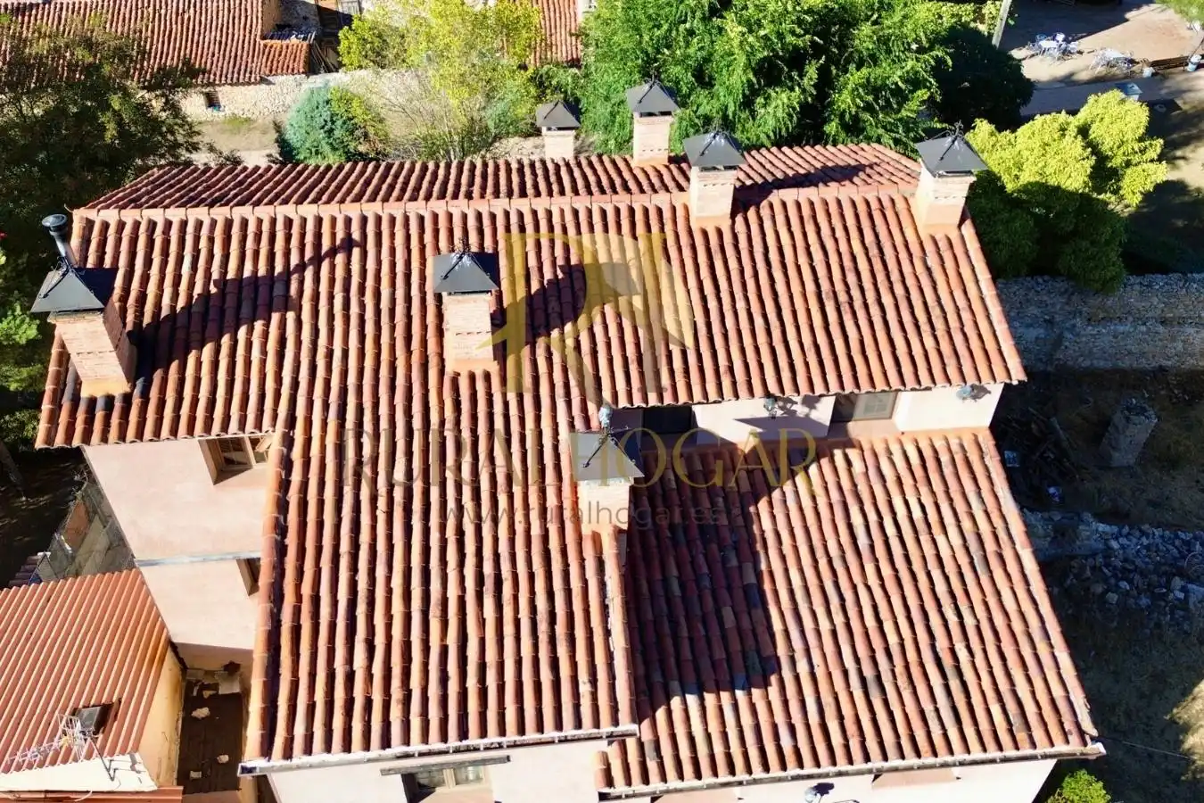 Vista exterior de Casa o chalet en venta en Peralejos de las Truchas con Calefacción, Jardín privado y Parquet