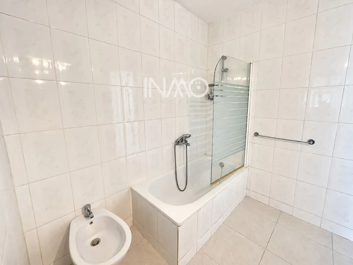 Bathroom of Houses for sale in Can Vallhonrat