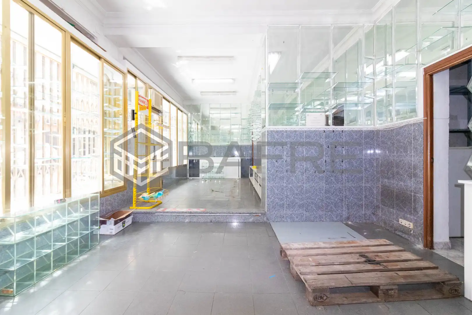 Local de alquiler en  Madrid Capital