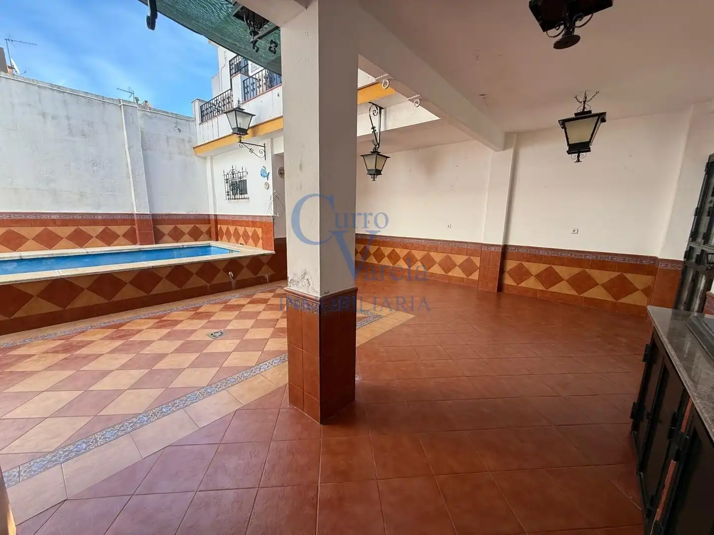 Vista exterior de Casa o xalet en venda en Dos Hermanas amb Aire condicionat, Calefacció i Terrassa