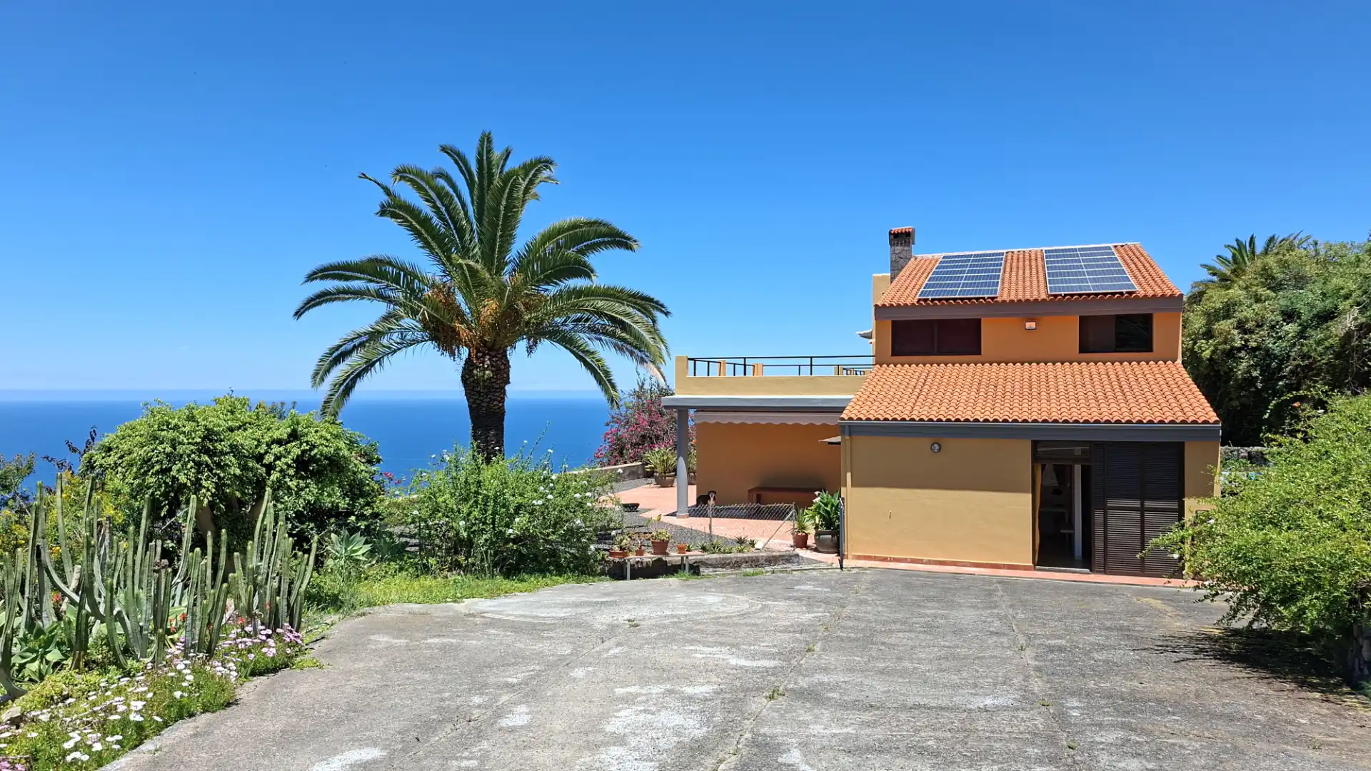 Vista exterior de Casa o chalet en venta en San Juan de la Rambla con Jardín privado, Parquet y Terraza