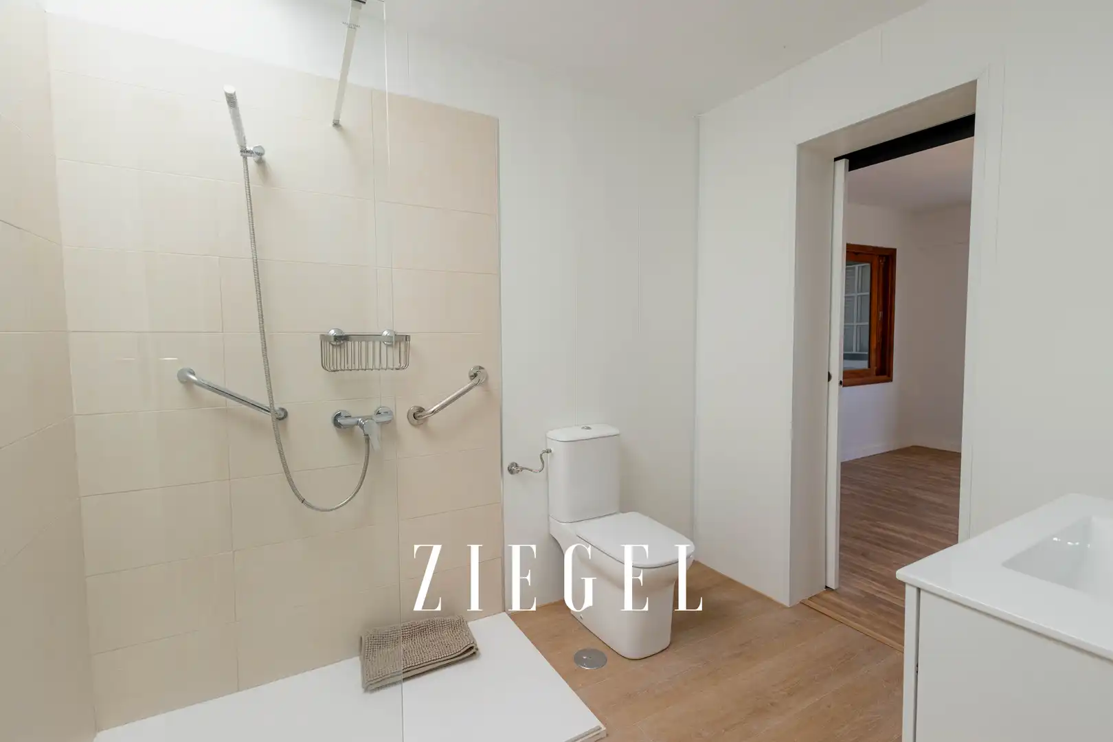 Bathroom of Houses for sale in San Cristóbal de la Laguna  with Private garden, Terrace and Storage room