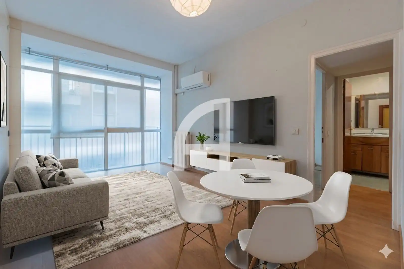 Living room of Flat for sale in Barcelona  with Air Conditioner, Heating and Parquet flooring