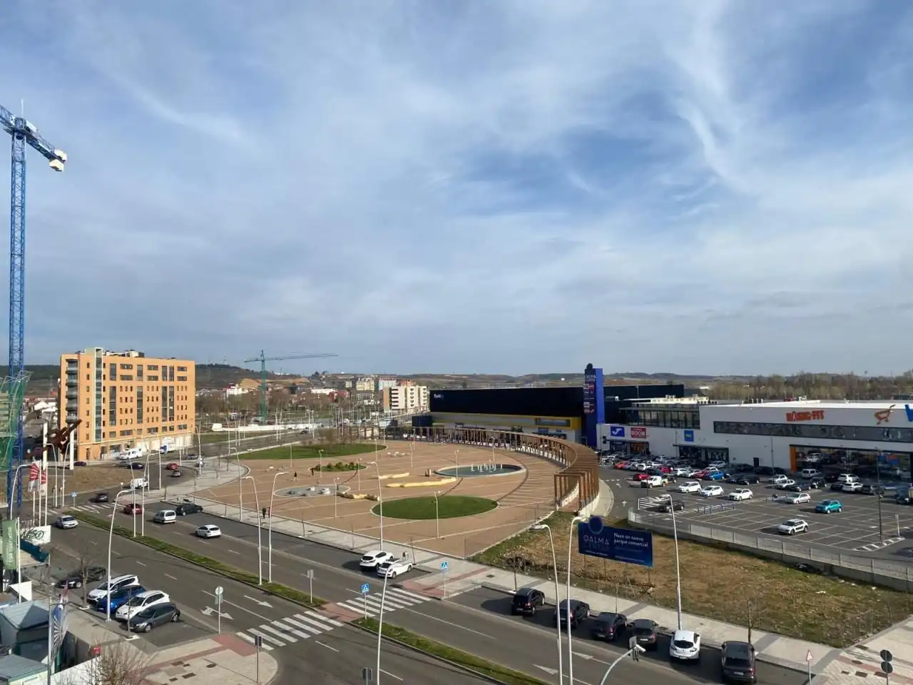 Vista exterior de Piso en venta en León Capital  con Calefacción, Terraza y Trastero