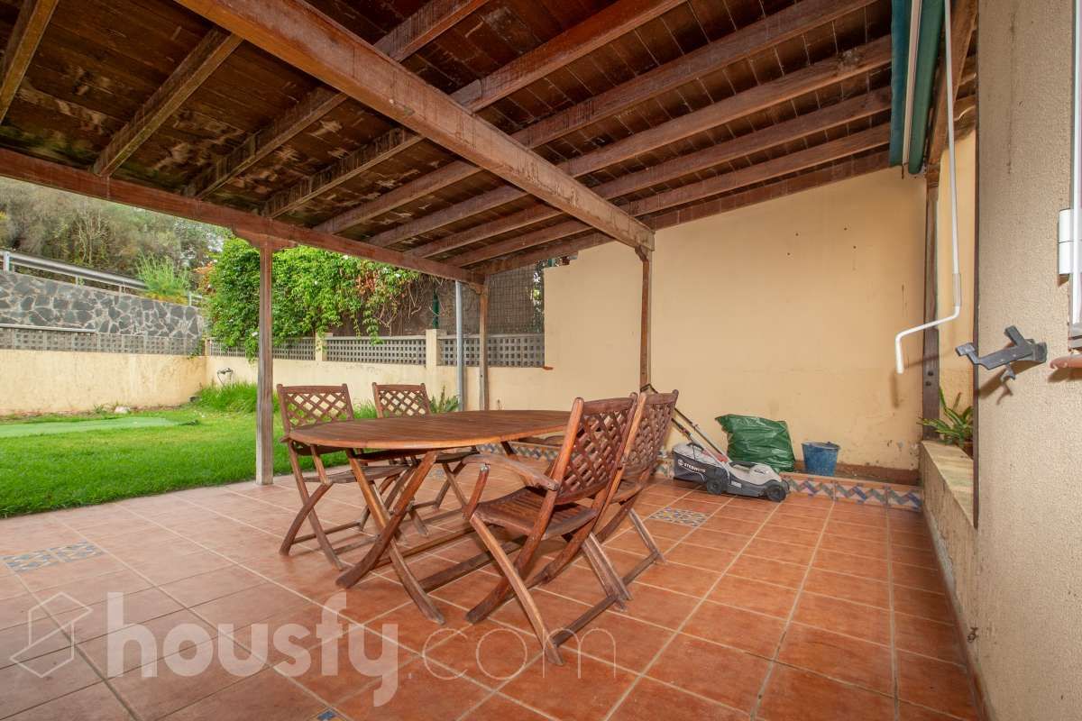 Single-family semi-detached for sale in URB MONTE BRAVO, Los Alvarados - Fuente los Berros - Bandama