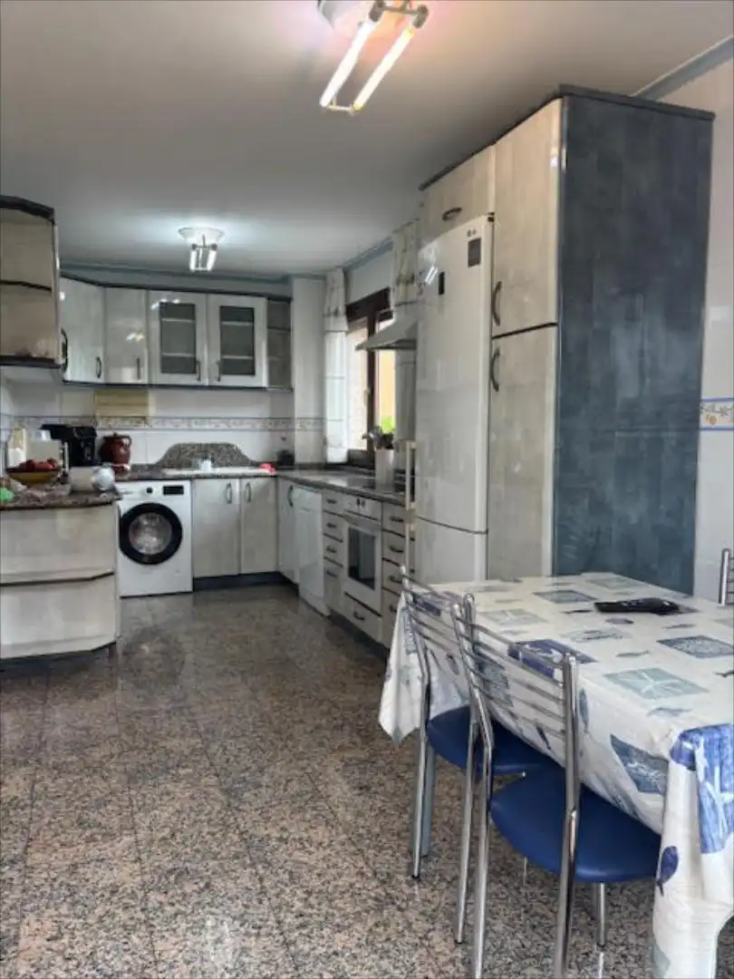 Cuina de Casa adosada en venda en Zaragoza amb Terrassa i Traster