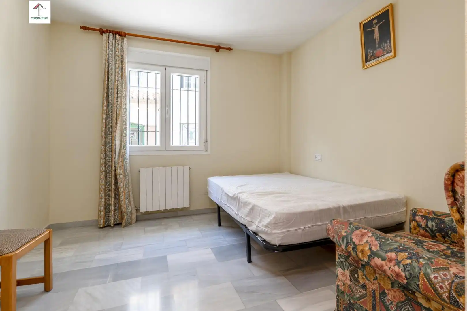 Habitación de Piso en venta en Ogíjares con Aire acondicionado, Calefacción y Amueblado